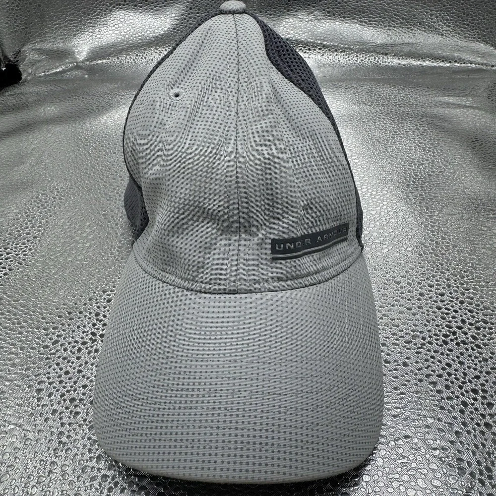 Under Armour Train‎ Spacer Mesh Cap Gray Athletic Hat Men's Size L/XL Polyester